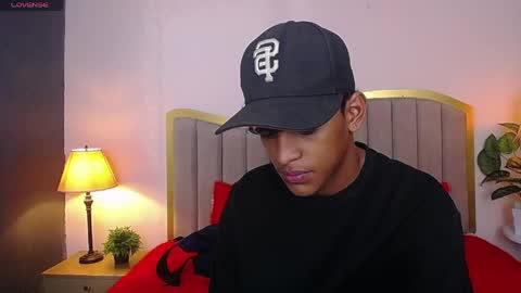 Snapshot of jhos_padill chatting on May 21, 1:51 pm jhos online show from May 21, 1:51 pm