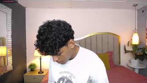 Snapshot of jhos_padill chatting on August 1, 1:32 pm jhos online show from August 1, 1:32 pm