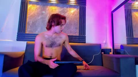 Snapshot of jhostin_1 chatting on November 24, 8:19 pm jhostin_1 online show from November 24, 8:19 pm