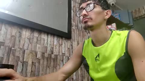 Snapshot of jhosuamoore chatting on May 28, 11:51 am Jhosuamoore online show from May 28, 11:51 am
