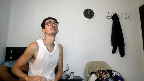 Snapshot of jhosuamoore chatting on June 10, 5:01 pm Jhosuamoore online show from June 10, 5:01 pm