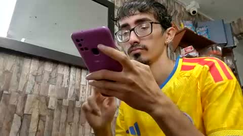Snapshot of jhosuamoore chatting on July 7, 12:09 pm Jhosuamoore online show from July 7, 12:09 pm