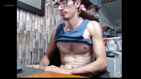 Snapshot of jhosuamoore2 chatting on July 16, 10:38 pm jhosuamoore2 online show from July 16, 10:38 pm