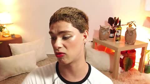 Snapshot of jhuan_cute chatting on November 2, 5:54 am Jhuan Nhez online show from November 2, 5:54 am