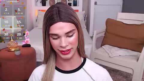 Snapshot of jhuan_cute chatting on November 18, 6:34 pm Jhuan Nhez online show from November 18, 6:34 pm