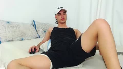 Jhuan Nhez online show from June 21, 12:35 am