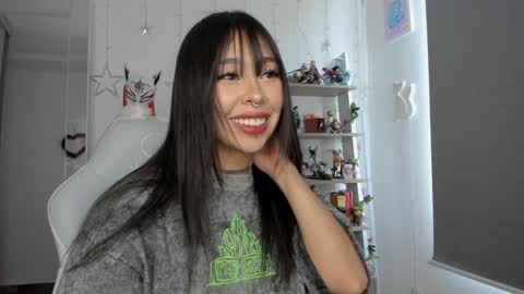 Ji  online show from February 4, 9:31 pm