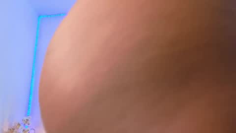 jiah online show from February 1, 1:04 am