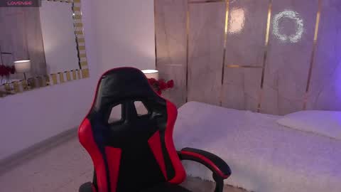 Jiggly online show from May 21, 5:36 am