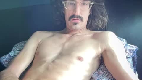 Snapshot of jiggz1986 chatting on June 10, 8:35 am Jigz1986 online show from June 10, 8:35 am