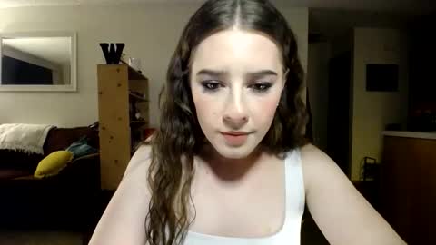 Snapshot of jillpillpdx chatting on February 24, 6:33 am Jill Pill online show from February 24, 6:33 am