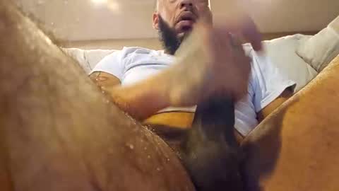 Snapshot of jillyjang202 chatting on November 8, 2:39 pm HoopersRelease online show from November 8, 2:39 pm