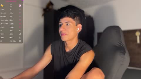 jim_dancer online show from December 24, 9:33 pm