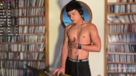 Snapshot of jim_dancer chatting on July 24, 6:39 pm jim_dancer online show from July 24, 6:39 pm