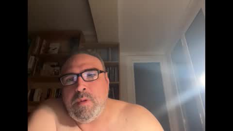 Snapshot of jim_dick chatting on December 17, 12:23 am Jim Dick online show from December 17, 12:23 am