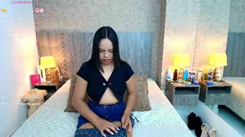 Jimena Salazar online show from June 25, 7:07 pm