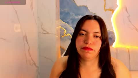 Snapshot of jimena_tx chatting on November 18, 8:46 pm Online 800 to 1400 online show from November 18, 8:46 pm