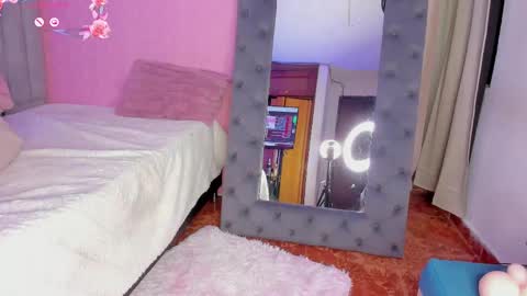 Snapshot of jimerestrep chatting on March 11, 10:18 am Jime online show from March 11, 10:18 am