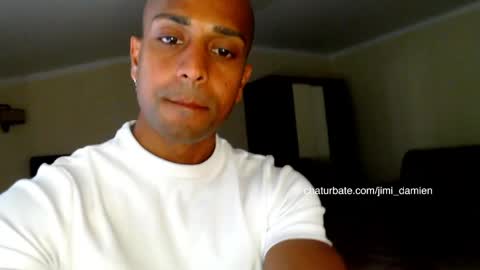 Snapshot of jimi_damien chatting on May 20, 4:35 pm JD online show from May 20, 4:35 pm