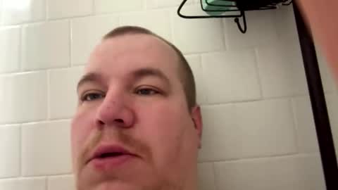 Snapshot of jimmiegobbler chatting on April 10, 12:32 pm jimmiegobbler online show from April 10, 12:32 pm