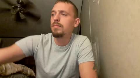 Snapshot of jimmiekeith chatting on January 22, 4:34 am Jimmie online show from January 22, 4:34 am