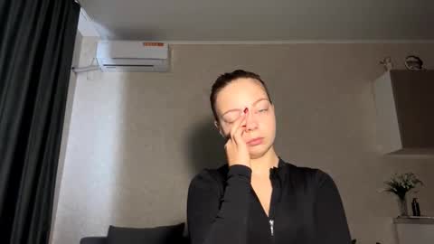 Steff online show from October 28, 7:12 am