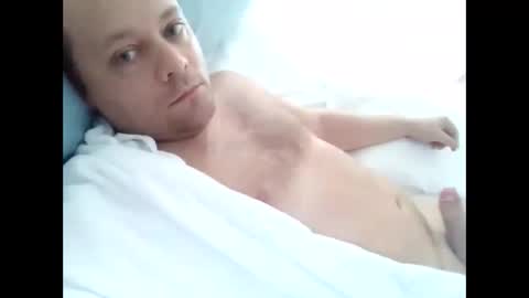 Snapshot of jimmy18love chatting on October 26, 1:00 am jimmy18love online show from October 26, 1:00 am