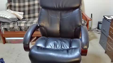 Snapshot of jimmy_d47 chatting on January 1, 12:00 pm jimmy_d47 online show from January 1, 12:00 pm