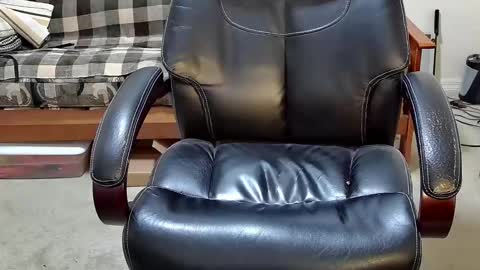 Snapshot of jimmy_d47 chatting on February 14, 12:36 pm jimmy_d47 online show from February 14, 12:36 pm