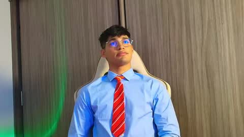 Jimmy Leeh online show from November 22, 5:39 am