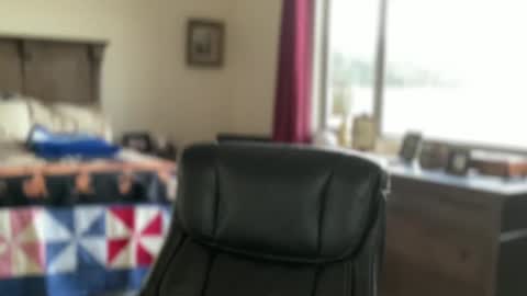 Snapshot of jimmyaaron chatting on January 3, 3:22 pm Dad of Three online show from January 3, 3:22 pm