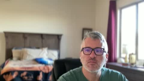 Snapshot of jimmyaaron chatting on January 5, 4:06 pm Dad of Three online show from January 5, 4:06 pm