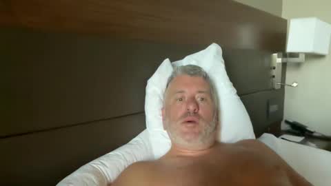 Snapshot of jimmyaaron chatting on January 26, 3:47 pm Dad of Three online show from January 26, 3:47 pm