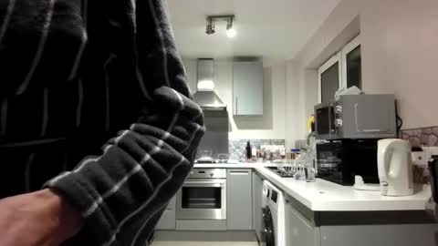 Snapshot of jimmybenido chatting on January 14, 5:51 pm Jim Redgewell online show from January 14, 5:51 pm