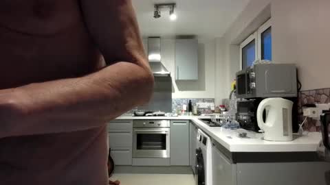 Snapshot of jimmybenido chatting on March 5, 5:53 pm Jim Redgewell online show from March 5, 5:53 pm