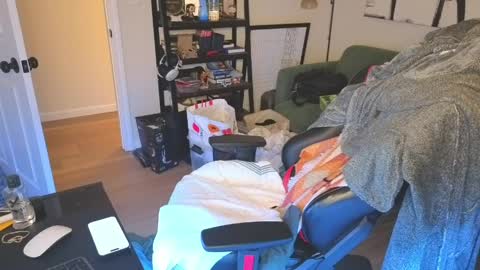 Snapshot of jimmygotya chatting on April 5, 12:57 pm jimmygotya online show from April 5, 12:57 pm