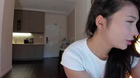 Snapshot of jina_meow chatting on May 25, 2:39 am Jina meow online show from May 25, 2:39 am