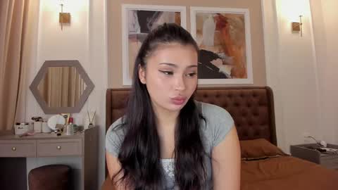 Snapshot of jina_meow chatting on June 6, 2:49 am Jina meow online show from June 6, 2:49 am