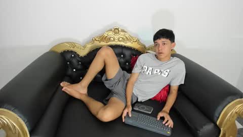 Snapshot of jisus_catt chatting on February 12, 12:49 am Jisusth online show from February 12, 12:49 am