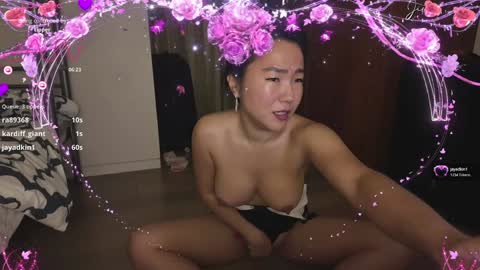 Snapshot of jiwon4u chatting on January 19, 5:28 pm Jiwon online show from January 19, 5:28 pm