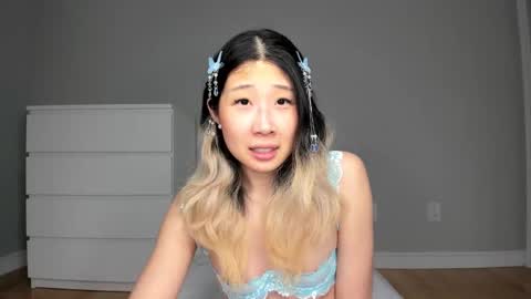 Jiwoo online show from February 26, 11:48 pm