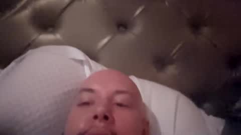 Snapshot of jizzle192 chatting on February 15, 8:24 am jizzle192 online show from February 15, 8:24 am