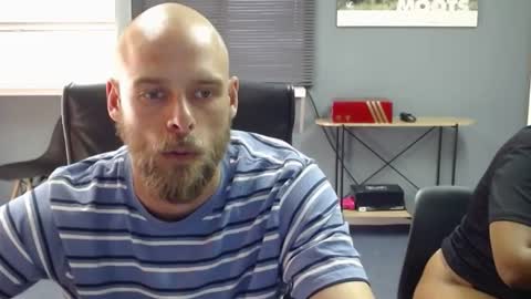 JamesJan van Rebel online show from February 14, 2:54 pm