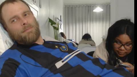 JamesJan van Rebel online show from September 19, 6:41 pm