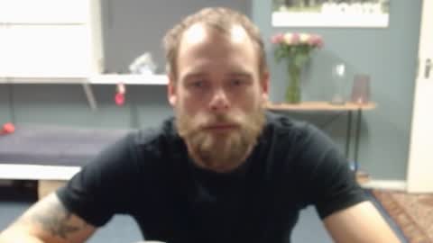 JamesJan van Rebel online show from October 8, 4:32 am