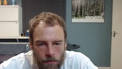 Snapshot of jjameson41 chatting on January 10, 2:24 am JamesJan van Rebel online show from January 10, 2:24 am