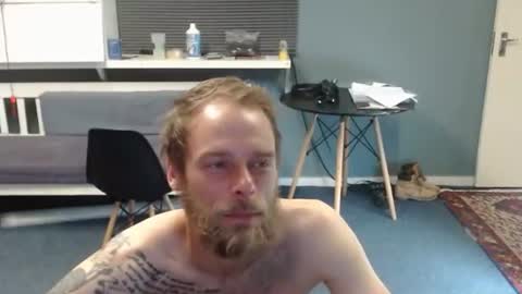 Snapshot of jjameson41 chatting on March 11, 11:44 pm JamesJan van Rebel online show from March 11, 11:44 pm