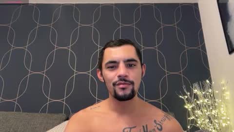 Snapshot of jjaysond chatting on November 24, 3:56 pm Jayson D online show from November 24, 3:56 pm