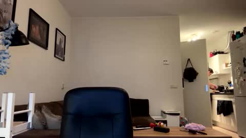 jjd8 online show from October 31, 5:14 pm