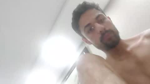 jjj963733 online show from January 9, 7:04 pm